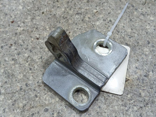 петля двери Volkswagen Passat B6 (2005 - 2010), седан
