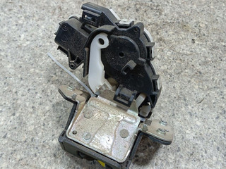 замок багажника Mazda 3 BL (2008 - 2011), хетчбэк 5 дв.