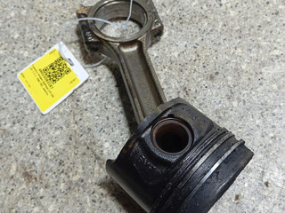 поршень Nissan Qashqai 1 поколение (2006 - 2010), 1.5 л., K9K 282, дизель