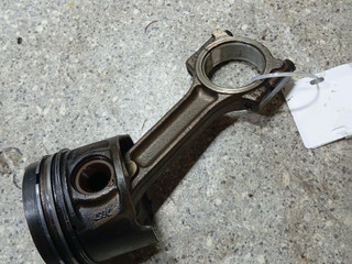 поршень Nissan Qashqai 1 поколение (2006 - 2010), 1.5 л., K9K 282, дизель