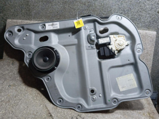 стеклоподъемник задний левый Volkswagen Touran 1 поколение [рестайлинг] (2006 - 2010)