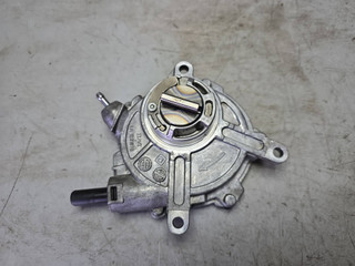 насос вакуумный Mercedes-Benz E-Класс W212/S212/C207/A207 2009, 3.0 л., M 272.952, бензин, A2722300465