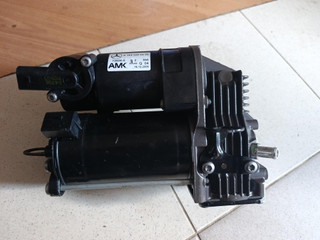 компрессор пневмоподвески Mercedes-Benz M-Класс W164 2006, A1643200404