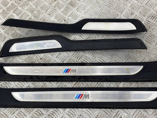 комплект накладок на пороги (внутренние) BMW 3 серия E90/E91/E92/E93 E90 2007, 3.0 л., M57 D30 (306D3), дизель, МКПП, седан, задний привод, правый руль, 51477907151, 51477907152, 51477907159, 51477907160