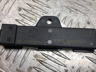 Антенна системы комфортного доступа BMW 5 серия F07/F10/F11 F10 2012, 4.4 л., N63 B44 A, бензин, АКПП, titansilber metallic (354), седан, задний привод, 65209220832, 9220832