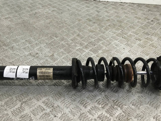 амортизатор задний BMW 5 серия F07/F10/F11 F10 2012, 3.5 л., бензин, АКПП, black sapphire metallic (475), седан, полный привод, 33526789379, 6789379