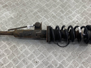амортизатор передний правый BMW 5 серия F07/F10/F11 F10 2011, 2.0 л., N47 D20 C, дизель, АКПП, a90 (sophitgrau), седан, задний привод, правый руль, 31316789366