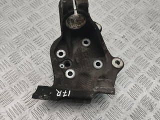 кулак поворотный правый BMW 1 серия E81/E87 [рестайлинг] E87 2010, 2.0 л., N47 D20 D, дизель, МКПП, le-mans-blau metallic (381), хетчбэк 5 дв., задний привод, правый руль, 6773210