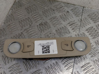фонарь салона (плафон) Audi Q7 4L 2007, 3.0 л., BUG, дизель, АКПП, полный привод, правый руль, 4L0947111B