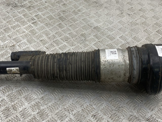 пневмостойка задняя BMW 7 серия G11/G12 G11 2017, 3.0 л., B57 D30 A, дизель, АКПП, carbonschwarz metallic (416), седан, задний привод, правый руль, 75687459303, 37106874593, 6874593