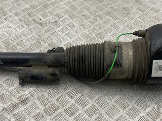 пневмостойка передняя BMW 7 серия G11/G12 G11 2017, 3.0 л., B57 D30 A, дизель, АКПП, carbonschwarz metallic (416), седан, задний привод, правый руль, 77687755302, 7755302, 37106877553, 6877553