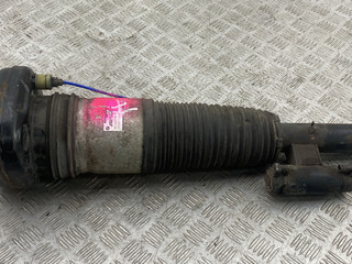 пневмостойка задняя BMW 7 серия G11/G12 G11 2017, 3.0 л., B57 D30 A, дизель, АКПП, carbonschwarz metallic (416), седан, задний привод, правый руль, 76687459403, 37106874594, 6874594