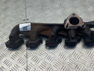 коллектор выпускной Volvo XC90 1 поколение 2005, 2.4 л., D 5244 T, дизель, робот, 30637797