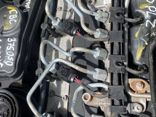 форсунка Volkswagen Passat B6 2010, 2.0 л., CBDC, дизель, МКПП, 03L130277