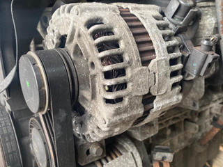 генератор Volvo C30 1 поколение 2007, 2.4 л., D 5244 T8, дизель, АКПП, 30773111