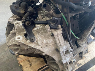 КПП механическая (МКПП) Volvo V40 2 поколение 2015, 2.0 л., D 4204 T9, дизель, МКПП, GU1R7002BEB, GU1R7002, T1G14