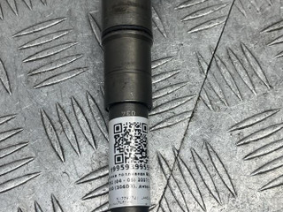 форсунка BMW 3 серия E90/E91/E92/E93 2007, 3.0 л., M57 D30 (306D3), дизель, АКПП, серебро, седан, задний привод, правый руль, 13537792721, 7792721, 0445115070