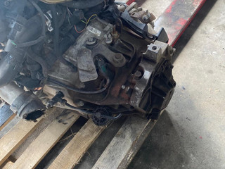 КПП механическая (МКПП) Renault Megane 3 поколение 2010, 2.0 л., M9R 610, дизель, МКПП, 8200878524