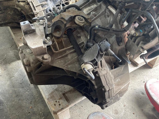 КПП механическая (МКПП) Renault Megane 3 поколение 2011, 1.5 л., K9K 846, дизель, МКПП, 320108901R
