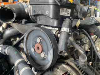 насос гидроусилителя руля Land Rover Range Rover 3 поколение [рестайлинг] 2006, 3.0 л., 306D1, дизель, АКПП, 6758565