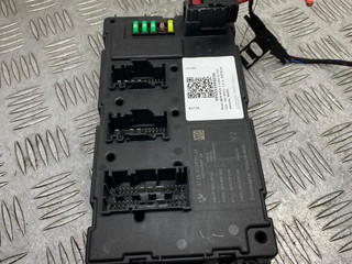блок предохранителей BMW 3 серия F30/F31/F34 [рестайлинг] F30 2015, 2.0 л., N47 D20 C, дизель, МКПП, estoril blau (b45), седан, полный привод, правый руль, 61359329701, 9329701