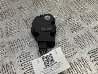 моторчик заслонки печки BMW 3 серия F30/F31/F34 [рестайлинг] F30 2015, 2.0 л., N47 D20 C, дизель, МКПП, estoril blau (b45), седан, полный привод, правый руль, 64119321034, 412650750, 9321034, 4126507