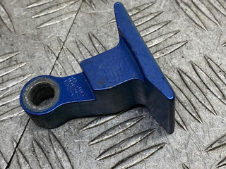 петля двери BMW 3 серия F30/F31/F34 [рестайлинг] F30 2015, 2.0 л., N47 D20 C, дизель, МКПП, estoril blau (b45), седан, полный привод, правый руль, 7246065