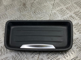 подстаканник BMW 3 серия F30/F31/F34 [рестайлинг] F30 2015, 2.0 л., N47 D20 C, дизель, МКПП, estoril blau (b45), седан, полный привод, правый руль, 51169232068, 9232068