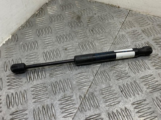 амортизатор капота BMW 3 серия F30/F31/F34 [рестайлинг] F30 2015, 2.0 л., N47 D20 C, дизель, МКПП, estoril blau (b45), седан, полный привод, правый руль, 51237239233, 7239233