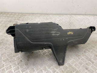 корпус воздушного фильтра BMW 3 серия F30/F31/F34 [рестайлинг] F30 2015, 2.0 л., N47 D20 C, дизель, МКПП, estoril blau (b45), седан, полный привод, правый руль, 13718511655, 8511655