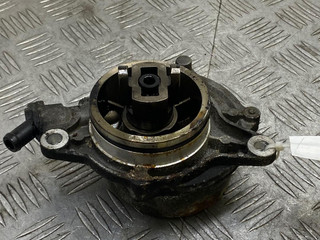 насос вакуумный BMW 5 серия E60/E61 2005, 2.5 л., M57 D25 (256D2), дизель, АКПП