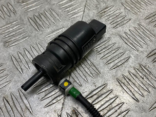 насос (моторчик) омывателя стекла BMW 3 серия F30/F31/F34 F31 2014, 3.0 л., N57 D30 A, дизель, АКПП, универсал, задний привод, правый руль, 7302588, 67127302588