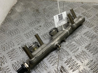 топливная рампа BMW X3 G01 2020, 3.0 л., B58 B30 A, бензин, АКПП, brillanteffekt metallic (a90), внедорожник 5 дв., полный привод, правый руль, 13538694197, 8694197