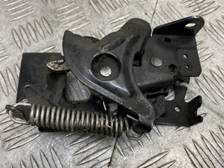 замок капота BMW 3 серия F30/F31/F34 [рестайлинг] F30 2015, 2.0 л., N47 D20 C, дизель, МКПП, estoril blau (b45), седан, полный привод, правый руль, 51237242549, 7242549