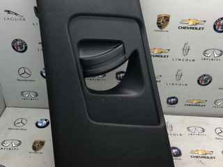обшивка стойки центральной левой Porsche Macan 1 поколение [2-й рестайлинг] 2023, 2.9 л., бензин, АКПП, 95B867293
