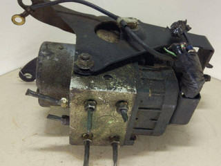 блок ABS Subaru Legacy 2 поколение 1998, 2.0 л., i, EJ20, бензин, МКПП, серебристый, универсал, полный привод, C4, 27531AC040, 11000040380