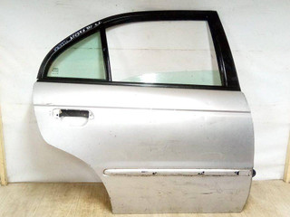 форточка задняя правая Honda Accord 6 поколение 1999, серебристый, хетчбэк 5 дв.