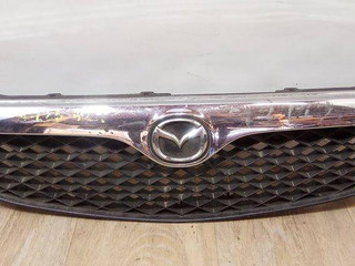 решетка радиатора Mazda 626 GF 1998