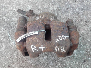 суппорт передний правый Suzuki Wagon R 1 поколение 1998, 55101-75F10-999