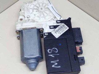 моторчик стеклоподъемника передний правый Citroen C5 1 поколение 2001, 2.2 л., HDi, 4HX (DW12TED4/FAP), дизель, 5МКПП, серебристый, универсал, передний привод, 9637541380, BROSE, 104997-105