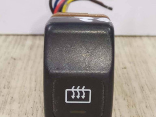 кнопка обогрева заднего стекла Subaru Legacy 2 поколение 1998, 2.0 л., i, EJ20, бензин, МКПП, серебристый, универсал, полный привод, 2014427