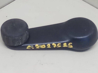 ручка стеклоподъемника задней правой Nissan Almera N15 1997, 1.4 л., i, GA14DE, бензин, МКПП, бордо, хетчбэк 5 дв., передний привод, 807600N004
