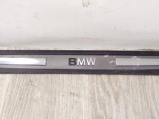 накладка на порог внутренняя BMW 7 серия E65/E66/E67 E65 2003, 4.4 л., i, M62 B44 (448S1), бензин, АКПП, черный, седан, задний привод, 8223552