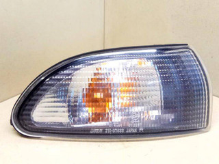 поворотник правый Mitsubishi Galant 7 поколение 1995