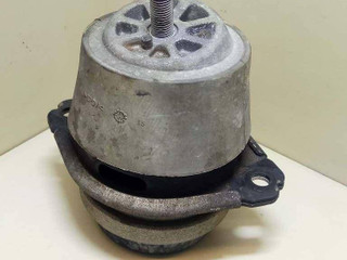 подушка крепления двигателя Volkswagen Touareg 1 поколение 2005, 3.2 л., i, BMX, бензин, АКПП, серый, внедорожник 5 дв., полный привод, 7L0199131A