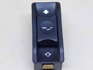 кнопка открывания люка BMW 5 серия E60/E61 2004, 2.5 л., i, M54 B25 (256S5), бензин, АКПП, серый, седан, задний привод, 6907288