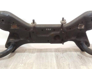 балка подвески передняя (подрамник) Mitsubishi Colt 6 поколение (Z20/Z30) 2006, 1.5 л., OM 639.939, дизель, МКПП, черный, хетчбэк 5 дв., передний привод, 4000A245