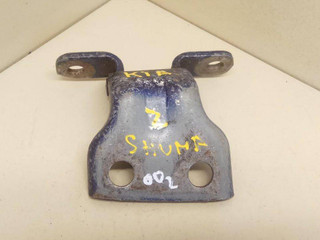 петля двери Kia Shuma 1 поколение 2000