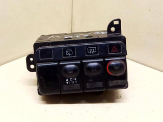 кнопка аварийной сигнализации Mitsubishi Space Wagon 2 поколение (Typ N30/N40) 1996