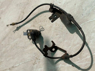 датчик ABS Mazda 323 6 поколение 1999, 1.5 л., i, бензин